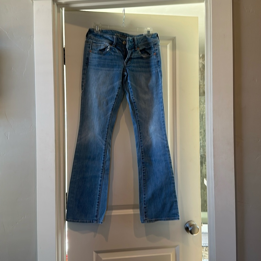 American Eagle size 2 boot cut jeans